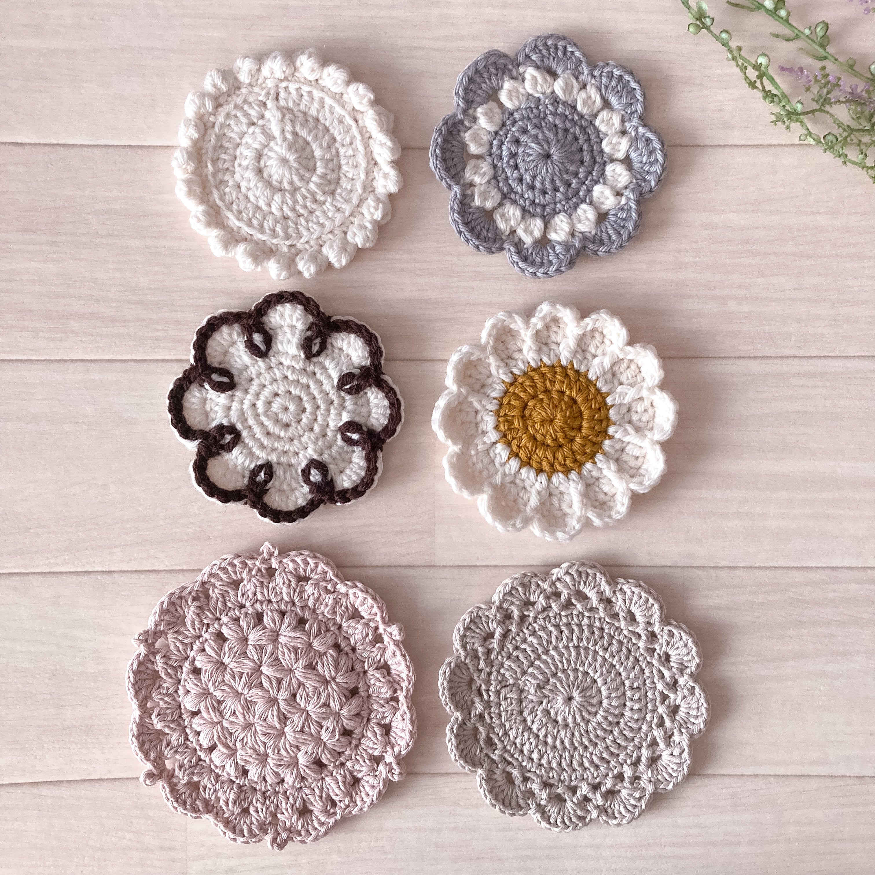 いちごクロッシェ / 6つのデザインが作れるコースターキット