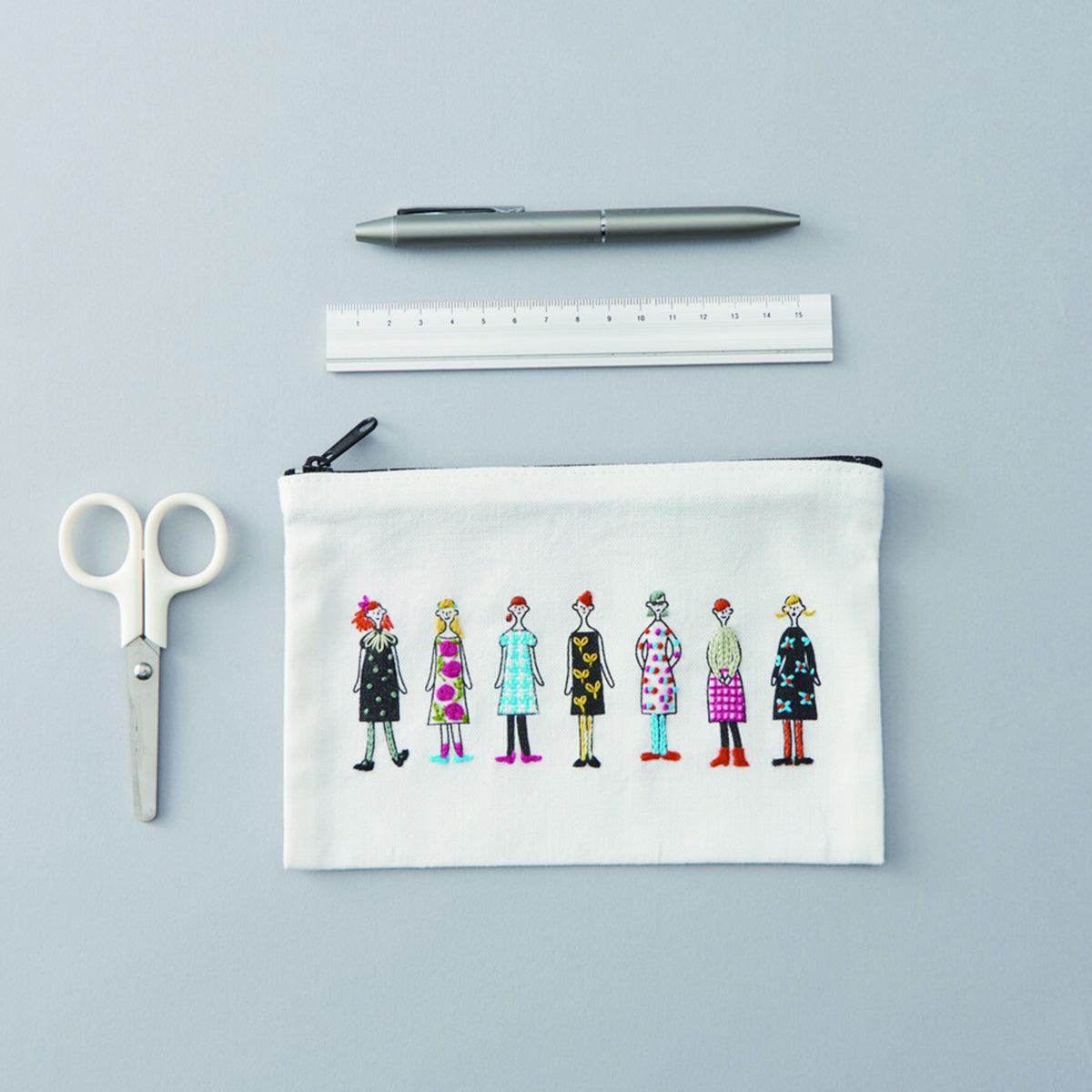 100ネエサン 刺繍ポーチキット / COSMO – Craftie Home 100ネエサン 刺繍ポーチキット / COSMO – Craftie Home
