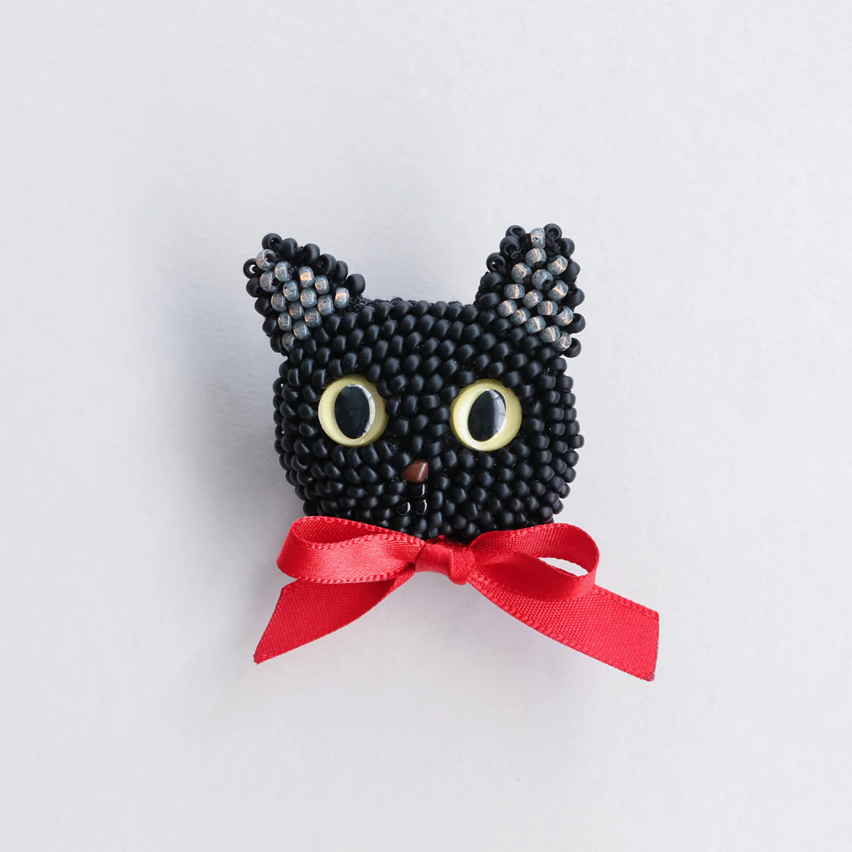 クロッシェキット ビーズ編みの猫ブローチ（黒猫）/ MIYUKI FACTORY