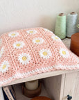 hiro crochet / お花モチーフのマルチクロス