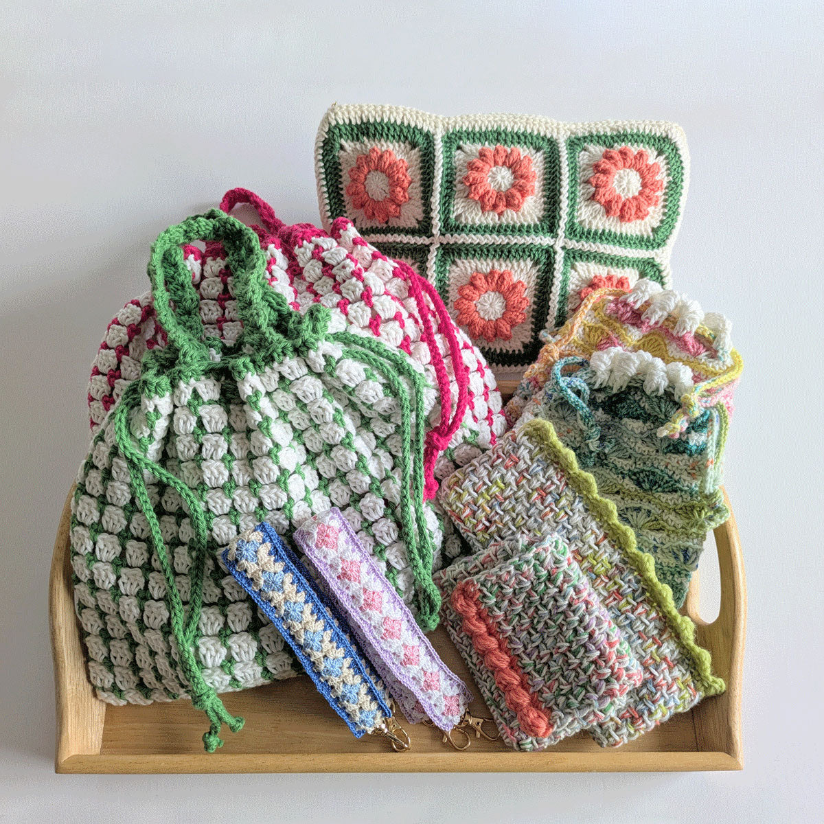 YURURU / 5つの編み地が作れる大人カラフルな小物コレクション＜月1回