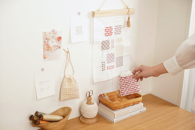 Craftie Home Box 制作ストーリー 「刺し子で楽しむ ファブリックポスターとミニ巾着」