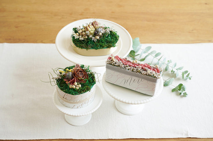 Craftie Home Box 制作ストーリー「ボタニカルケーキで秋のフラワーアレンジメント」