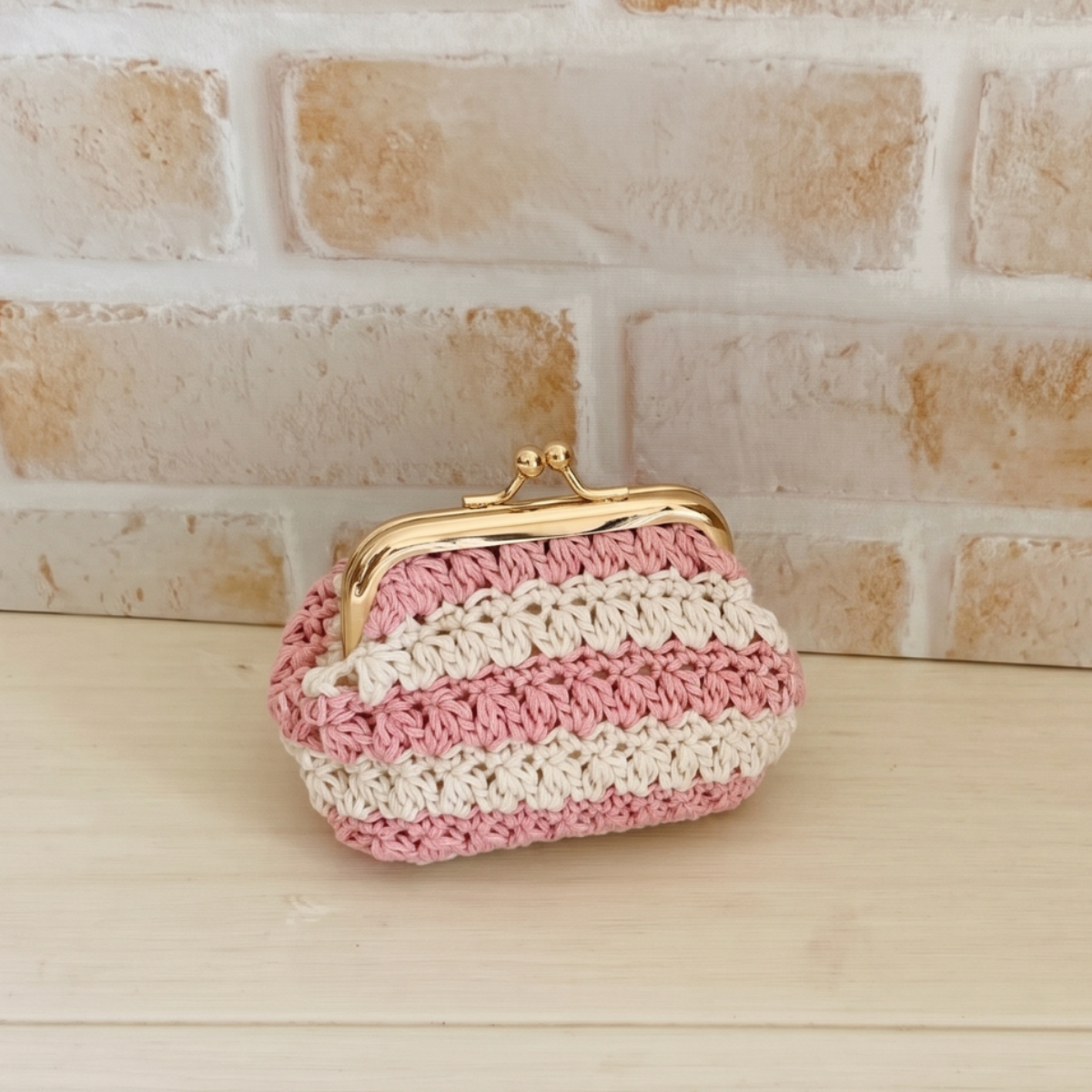 mimiamu / かわいい編地のボーダーがま口ポシェット