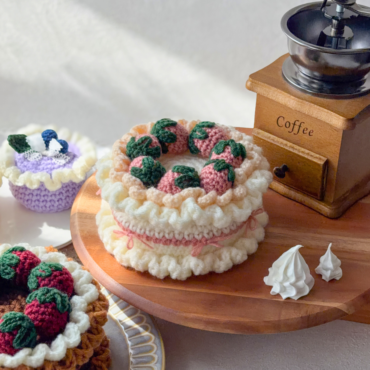 Creamy bouquet. - おかゆ / ご褒美ケーキの小物入れ – Craftie Home
