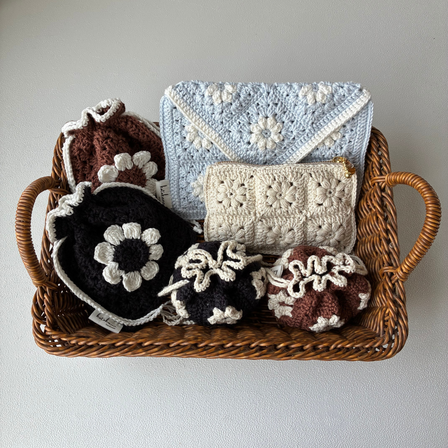 kotokana /編むたびに花咲く モチーフ編みのポーチコレクション＜月1回全4回＞ 【送料無料】