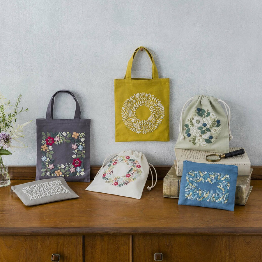 yulaのこころ躍る草花刺繍 (ミモザの花園) ポーチキット /  COSMO