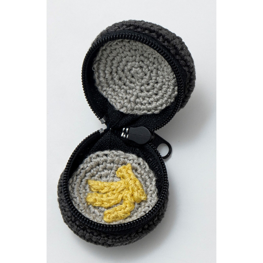 刺しゅう糸で編むちいさな ポーチ (ゴリラ) / COSMO（ルシアン）