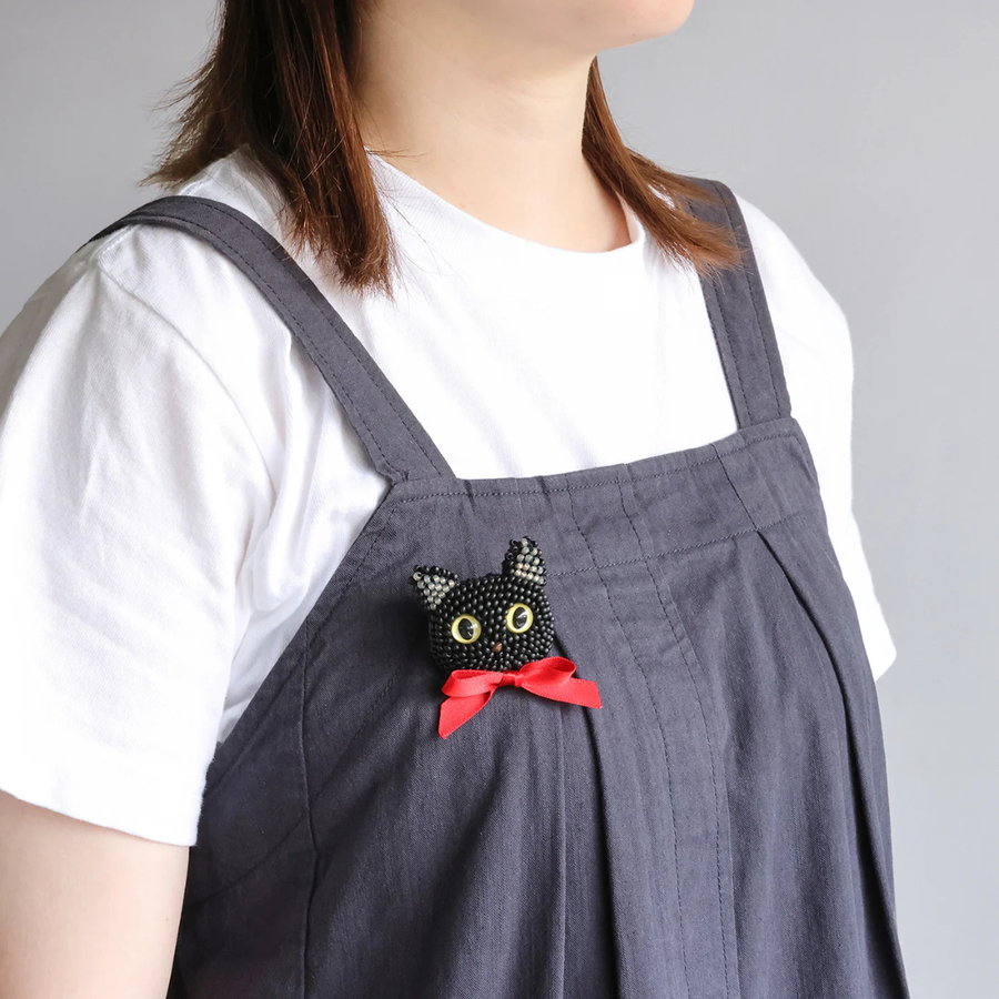 クロッシェキット  ビーズ編みの猫ブローチ（黒猫）/  MIYUKI FACTORY