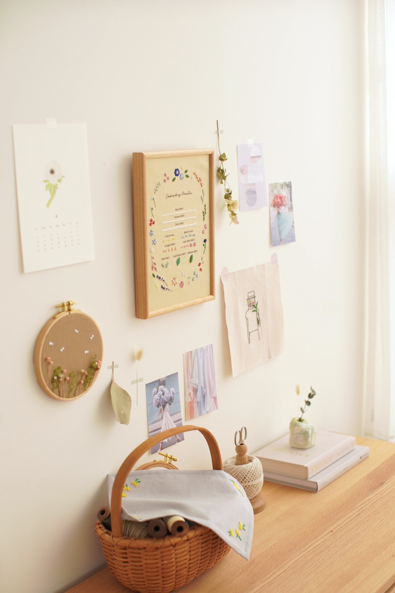 ホワイトのボタニカルハーバリウム – Craftie Home (クラフティホーム)