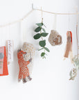 CORAL & TUSK　Sparklers 刺繍キット