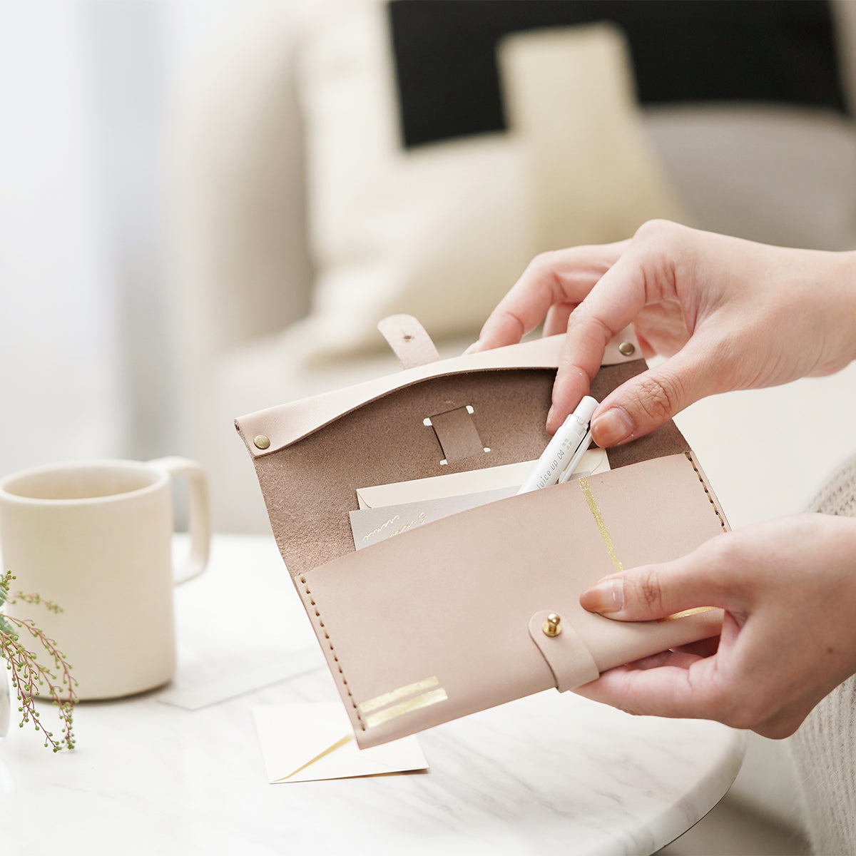 本革ポーチが作れるレザークラフトキット【送料無料】 – Craftie Home