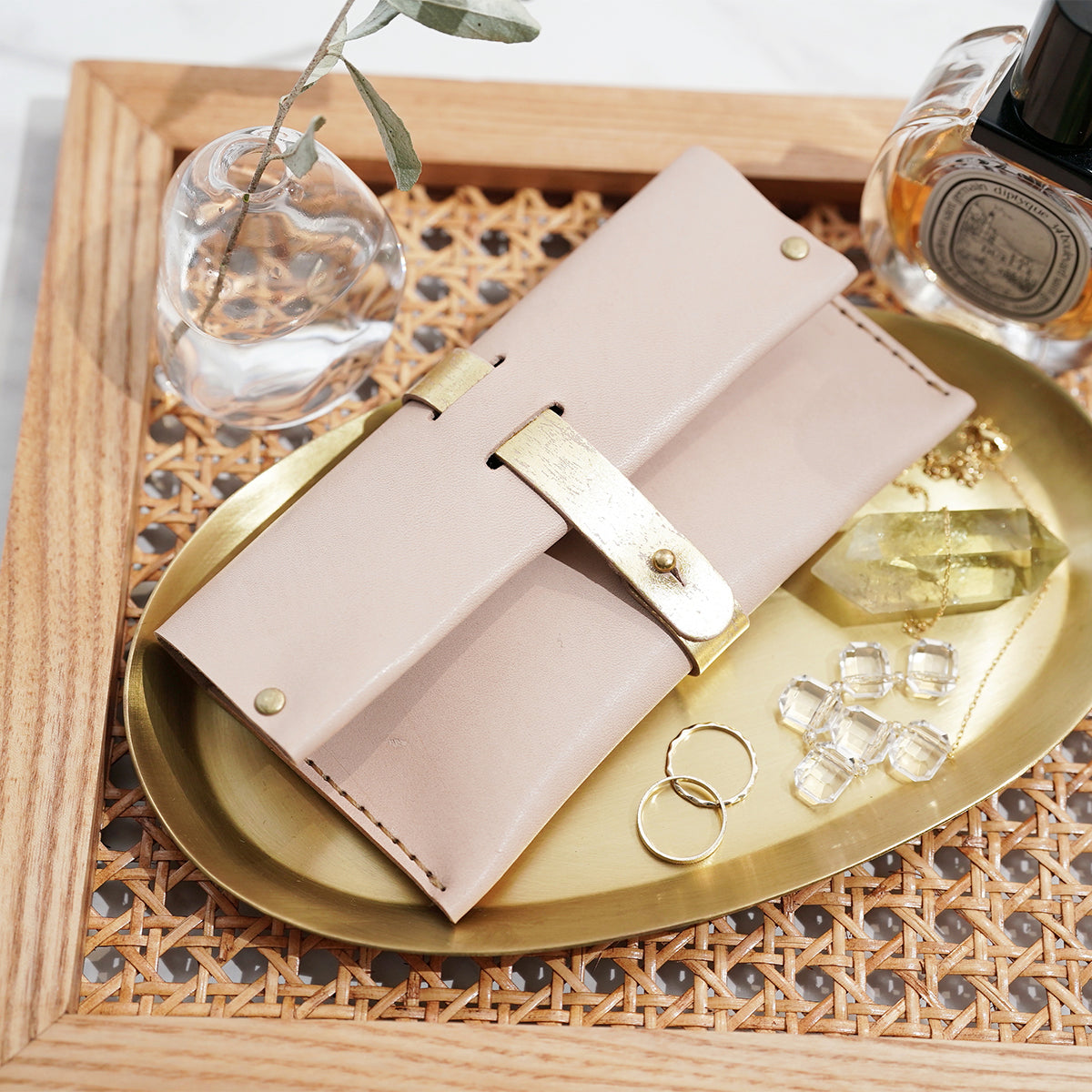 本革ポーチが作れるレザークラフトキット【送料無料】 – Craftie Home