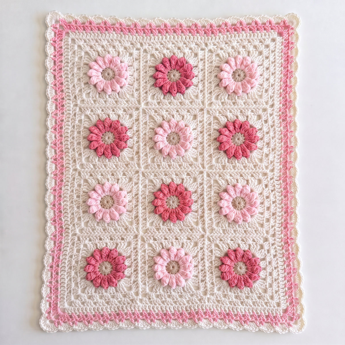 hiro crochet / お花モチーフのマルチクロス
