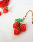 いちごクロッシェ / いちごとお花のモチーフチャーム【送料無料】