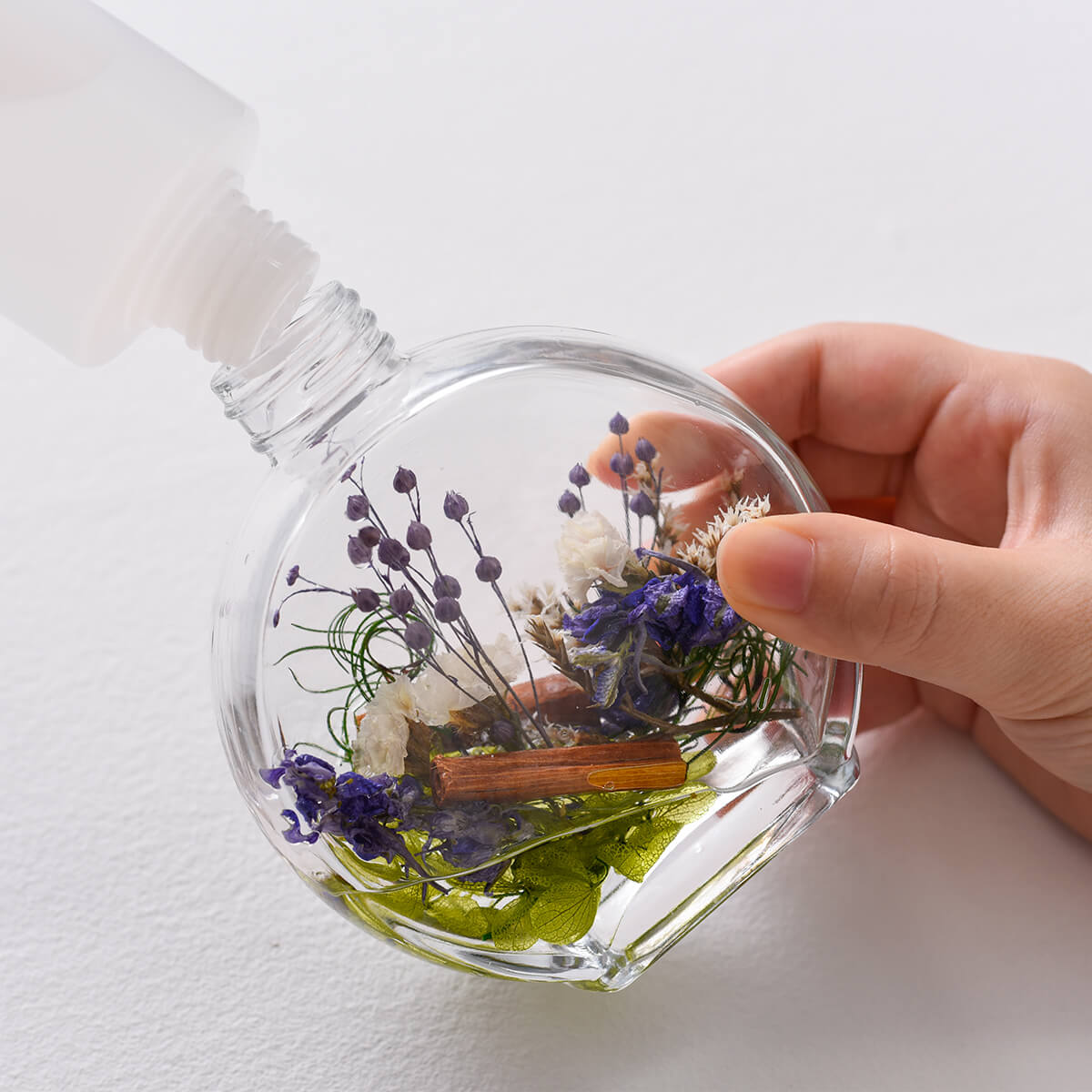 ふわりと香る ハーバリウムのルームフレグランス【Botanicalシリーズ
