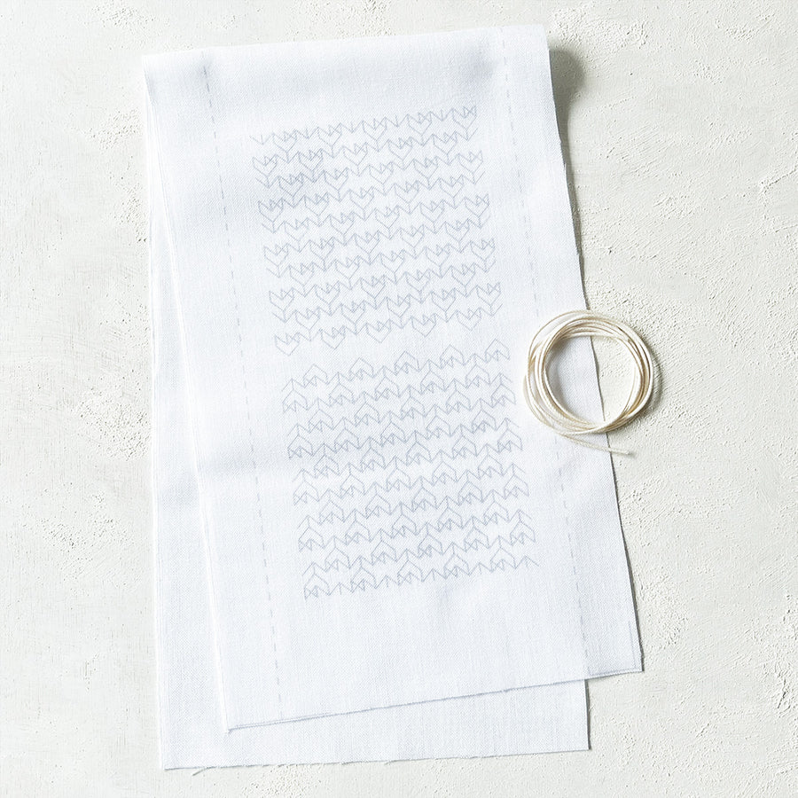 刺し子のミニ巾着　チューリップ（印刷済み布）